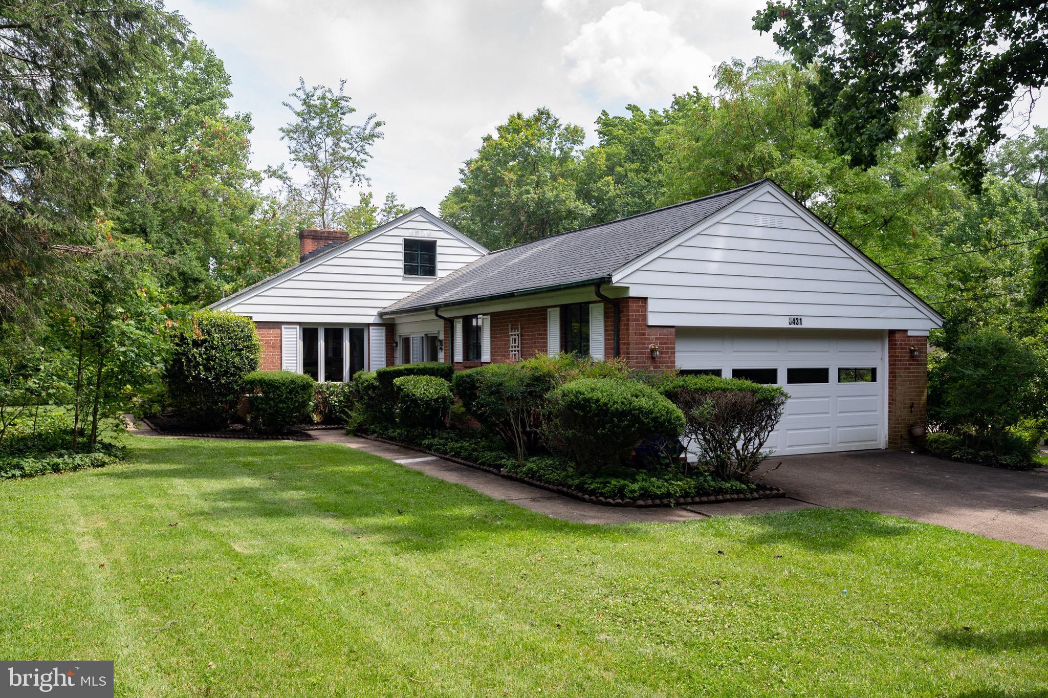 6431 Sleepy Ridge Road Falls Church, VA 22042 - Photo 48 of 63 Exterior Garage View