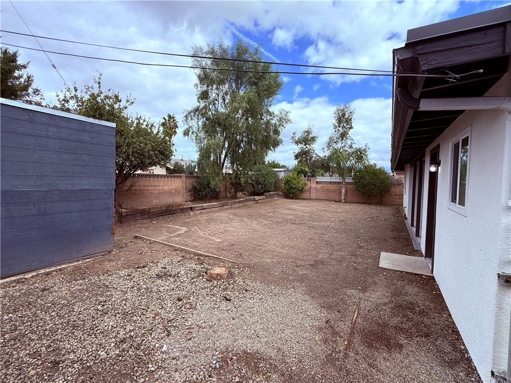 596 Opal Avenue Hemet, CA 92543 - Photo 28 of 30 a view of a backyard