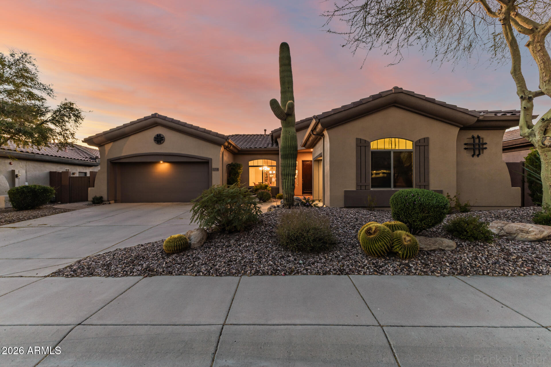 42008 North Anthem Springs Road Anthem, AZ 85086 - Photo 35 of 39 42008 N Anthem Springs Rd- Front (13)