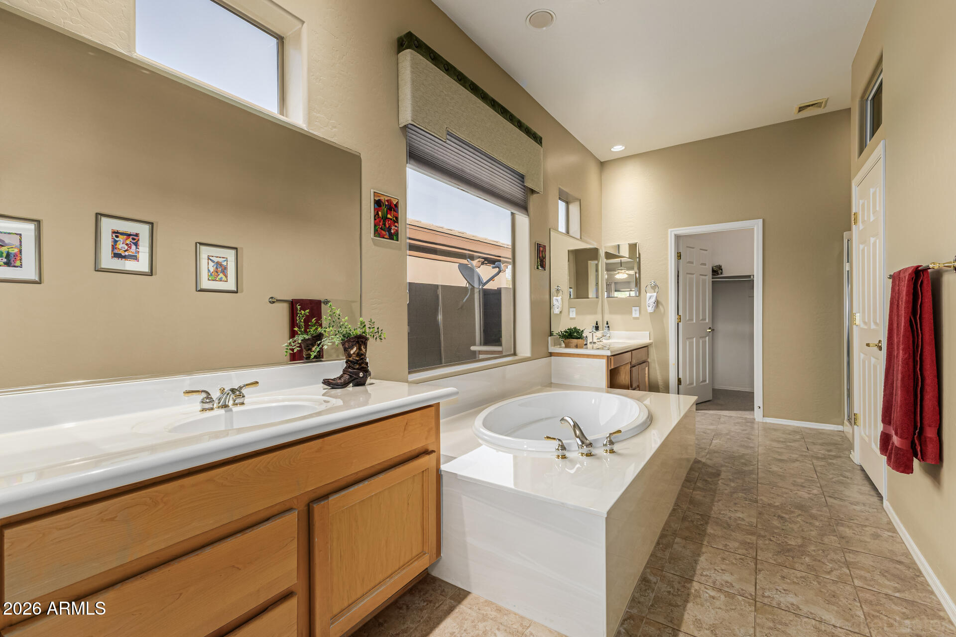 42008 North Anthem Springs Road Anthem, AZ 85086 - Photo 38 of 39 42008 N Anthem Springs Rd- Primary Bath