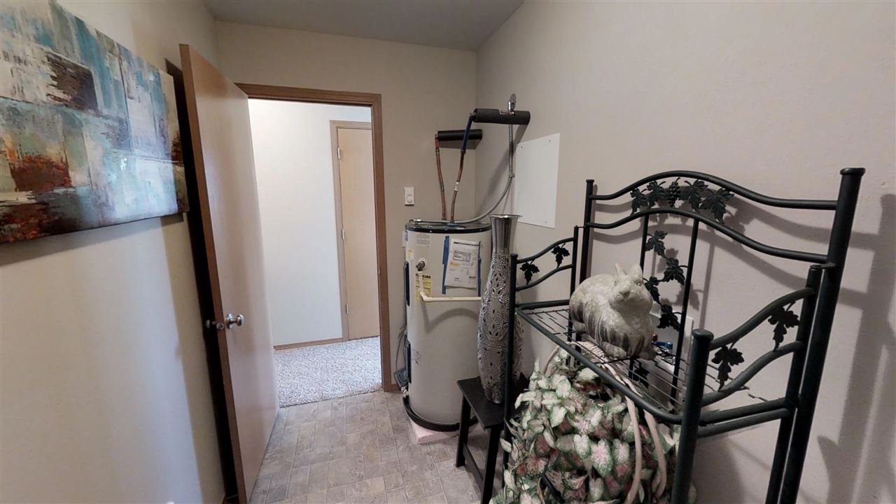 6514 Chumani Road Cheney, WA 99004 - Photo 17 of 19