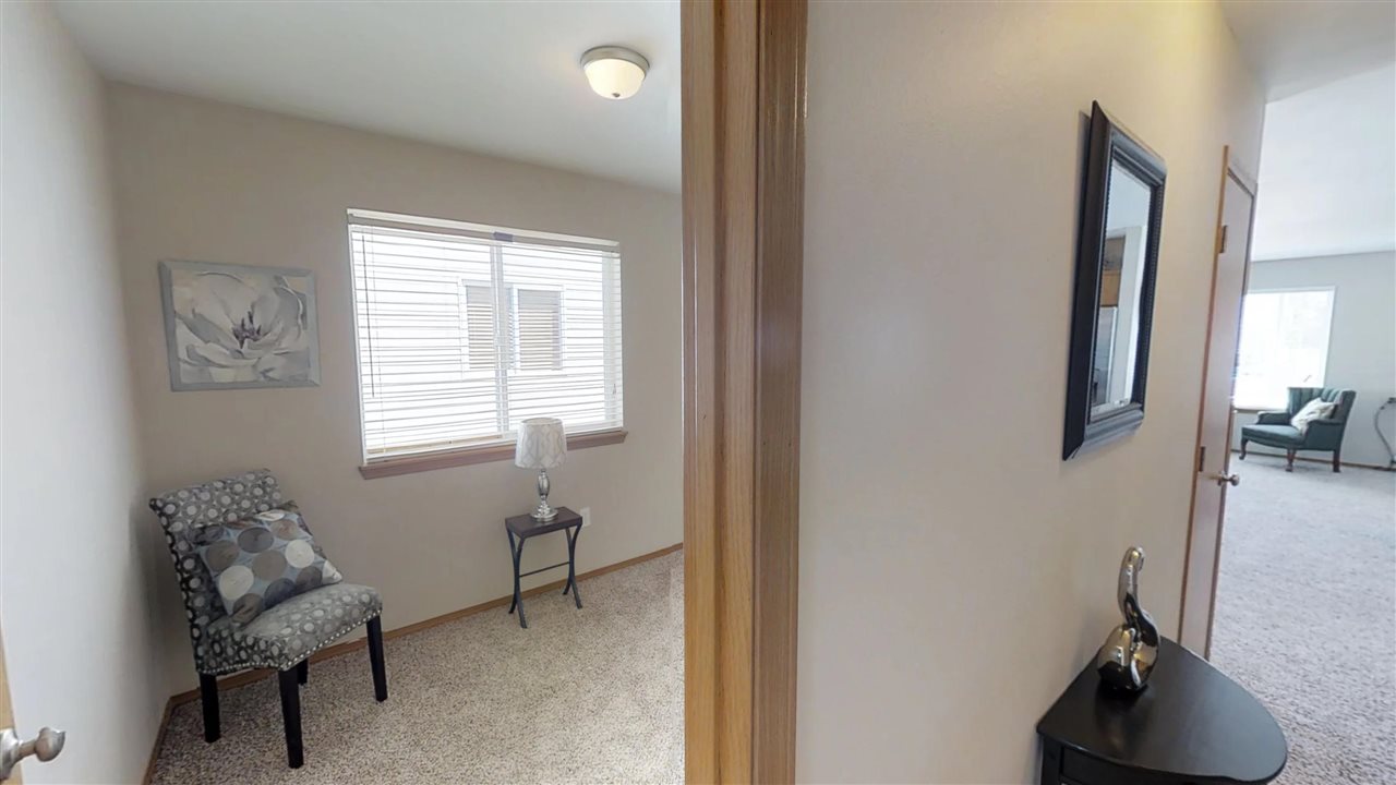 6514 Chumani Road Cheney, WA 99004 - Photo 10 of 19