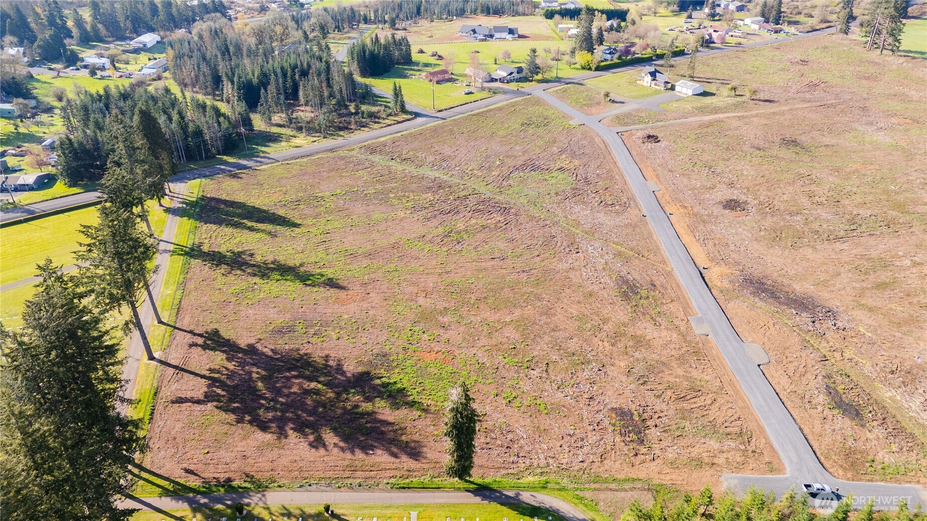 114 Beckett Lane Chehalis, WA 98532 - Photo 20 of 26 a view of a backyard of the house