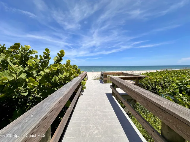 $499,999 | 225 Chalet Avenue, Indialantic, FL 32903