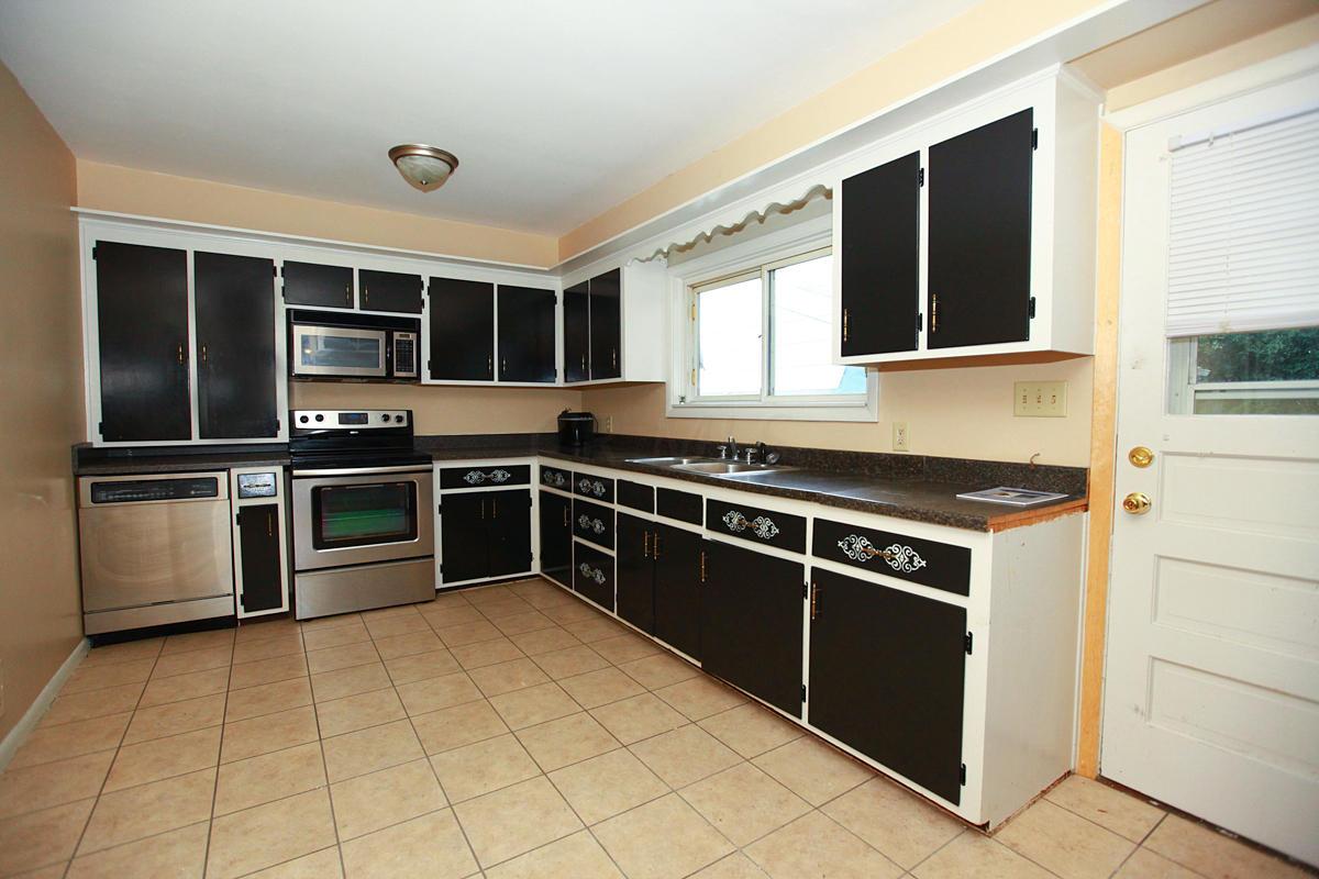 3469 Eakin Road Columbus, OH 43204 - Photo 7 of 17 Gallery Image 7