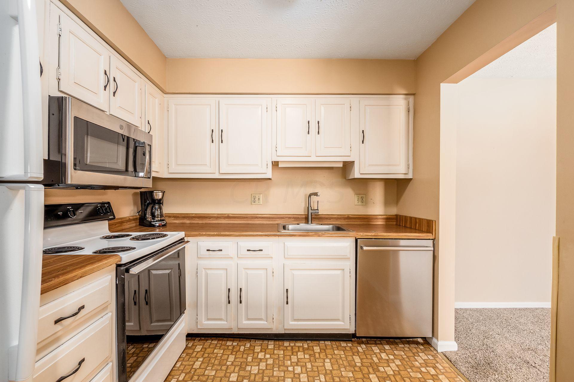 5357 Portland Street, Unit 301 Columbus, OH 43235 - Photo 9 of 21
