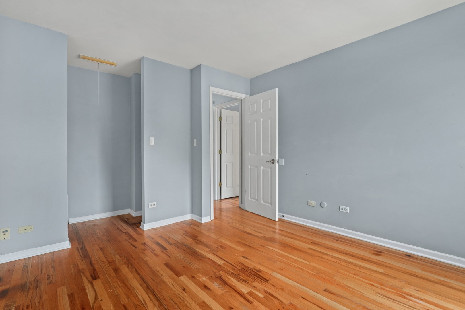 308 Inverrary Lane Deerfield, IL 60015 - Photo 9 of 17 Gallery Image 9