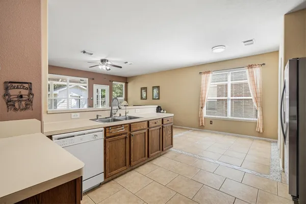 $336,500 | 981 Doire Drive, Conroe, TX 77301