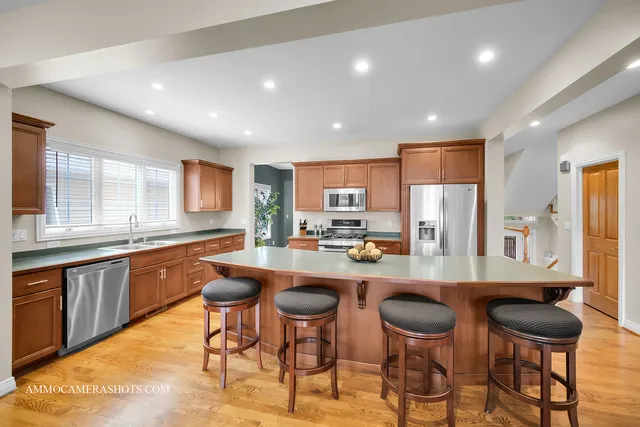 $475,000 | 740 Manor Hill Place, Sugar Grove, IL 60554