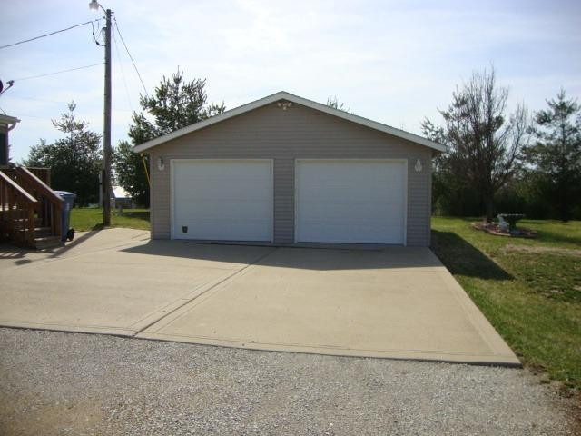 215 Vallandingham Road Dry Ridge, KY 41035 - Photo 3 of 29