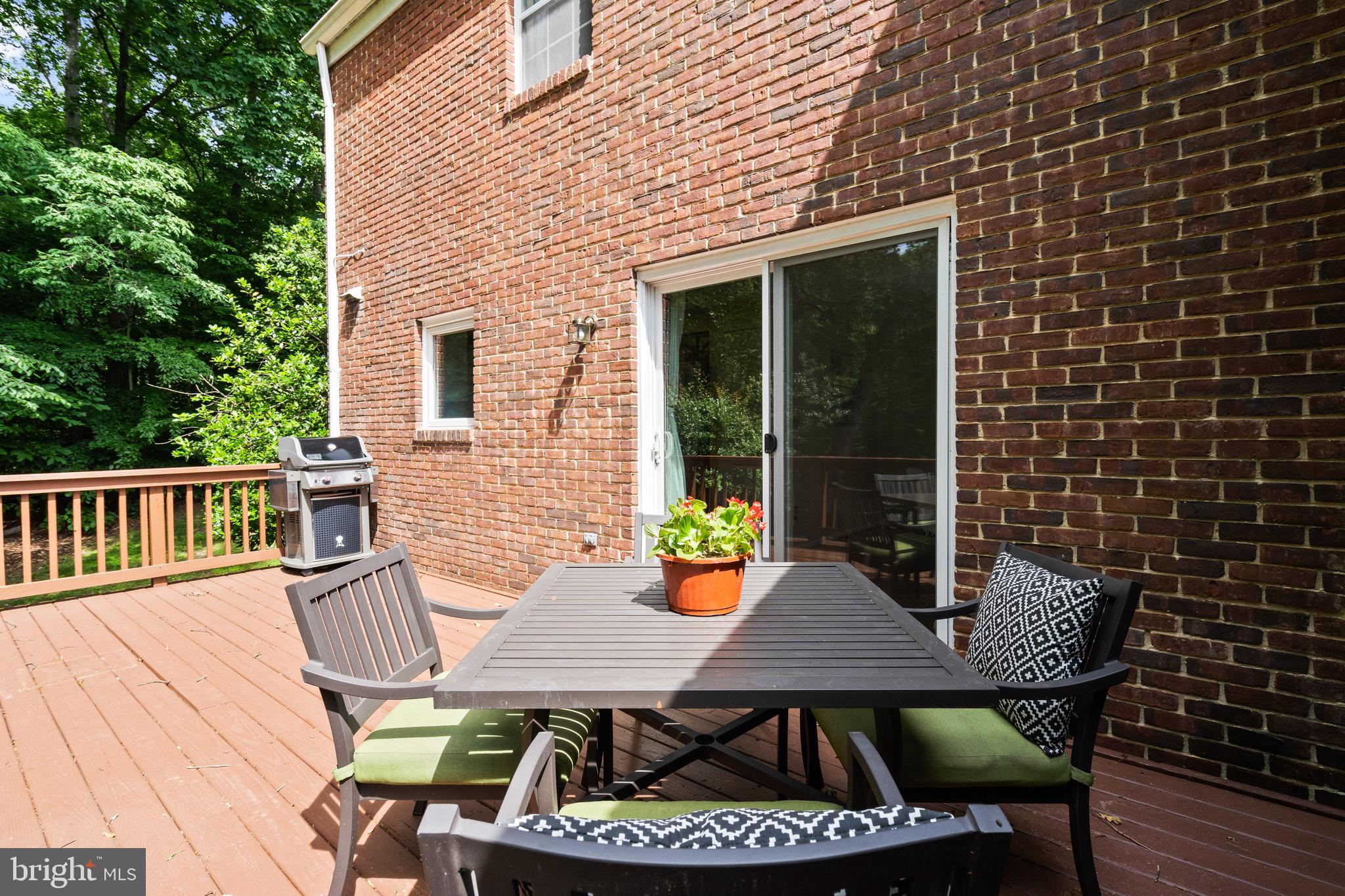 8943 Park Forest Drive Springfield, VA 22152 - Photo 35 of 74 Perfect for morning coffee