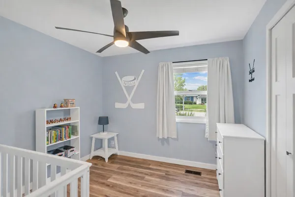 $405,000 | 1320 Elm Drive, Schaumburg, IL 60193