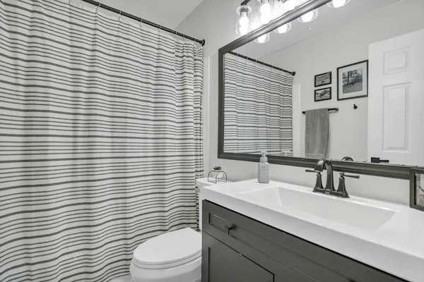 $405,000 | 1320 Elm Drive, Schaumburg, IL 60193