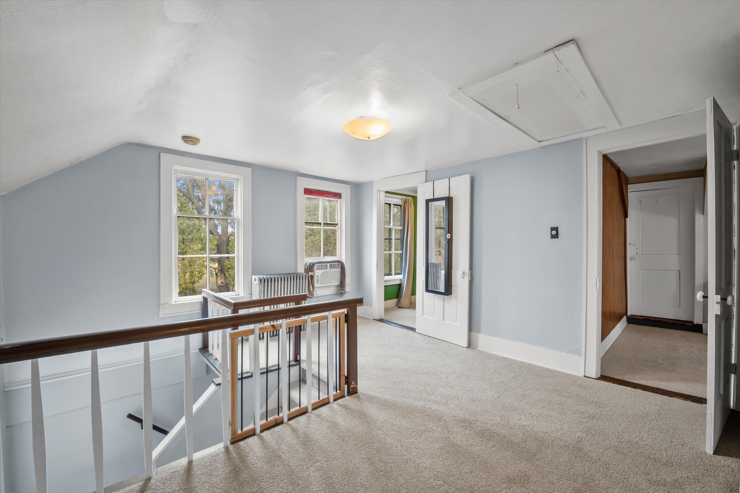 10806 West Freistadt Road Mequon, WI 53097 - Photo 17 of 33 Loft/landing