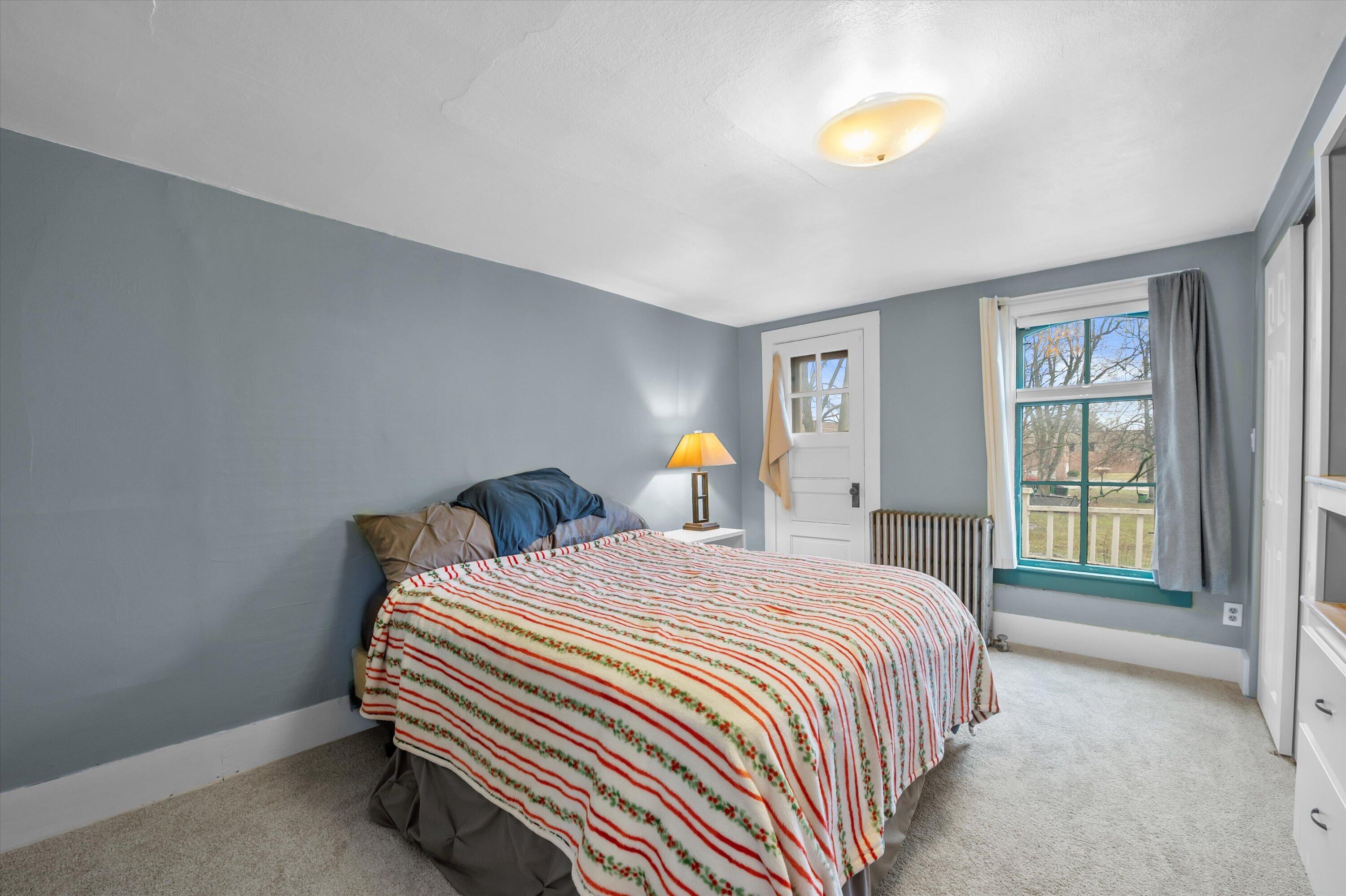 10806 West Freistadt Road Mequon, WI 53097 - Photo 21 of 33 Primary bedroom