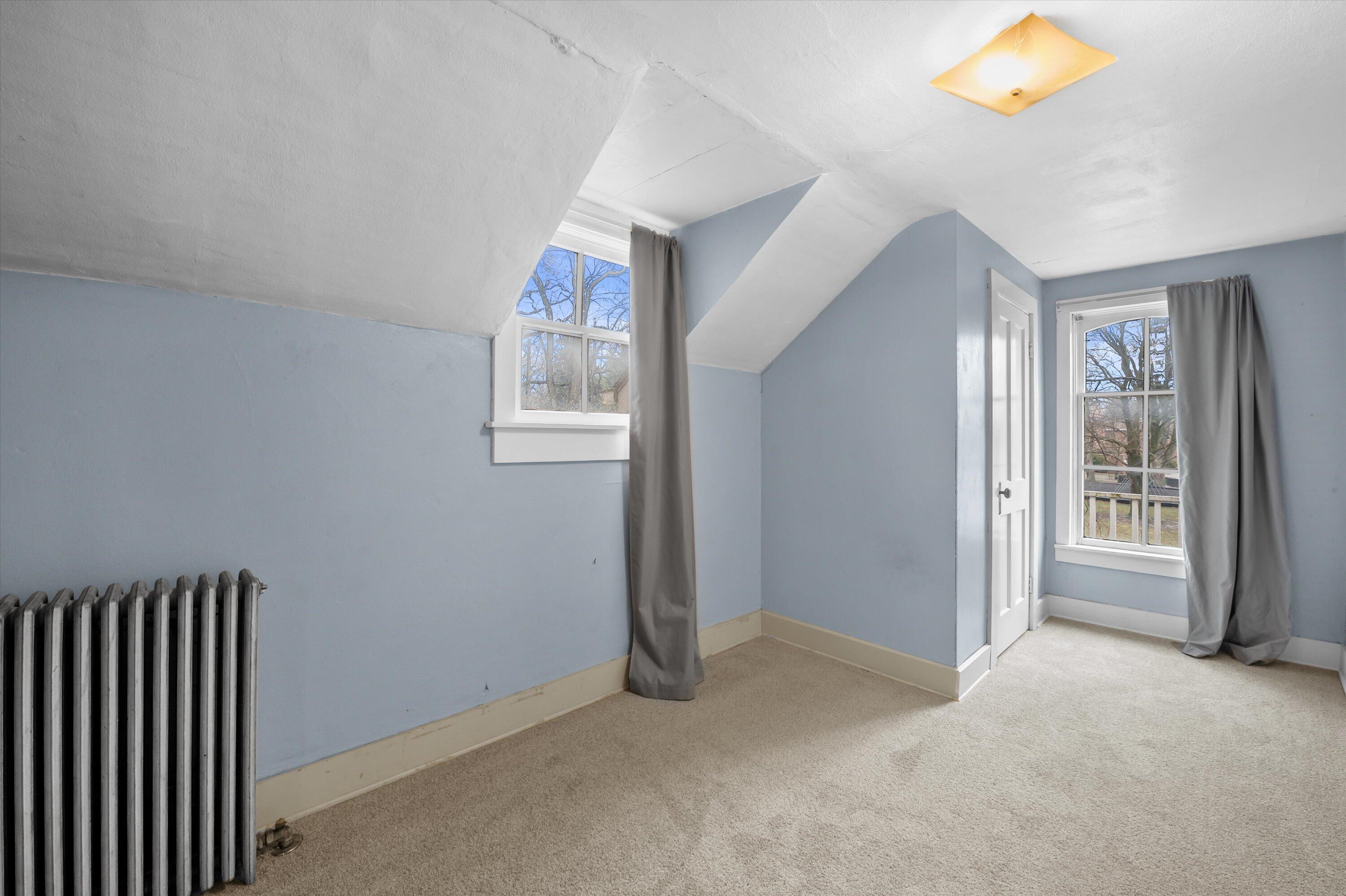 10806 West Freistadt Road Mequon, WI 53097 - Photo 23 of 33 Bedroom 2