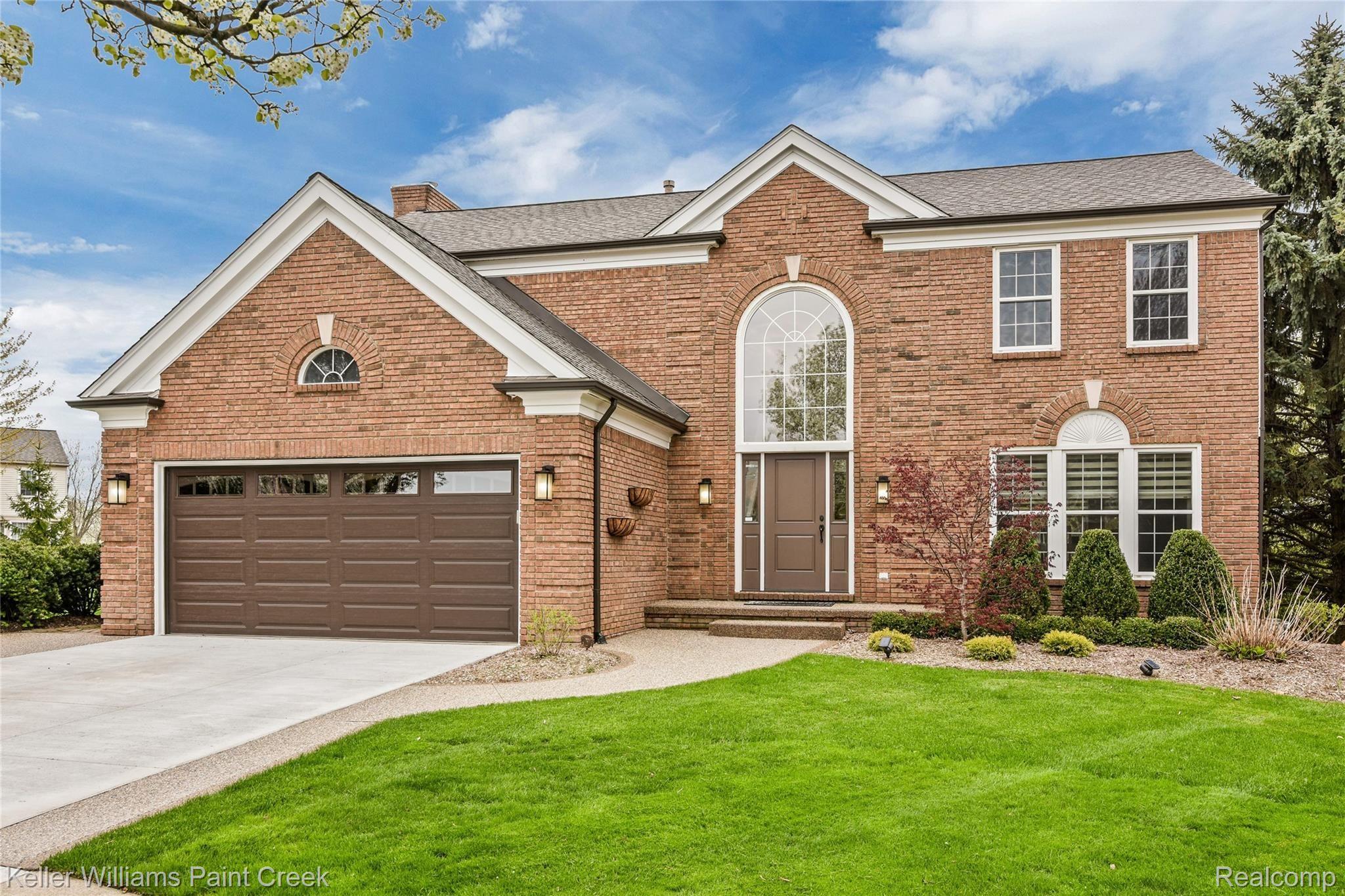 132 Saxon Court Rochester, MI 48307 - Photo 1 of 45 132 Saxon Ct Rochester Hills-print-044-45-132 Saxon Ct Rochester Hills-4200x2800-300dpi.jpg