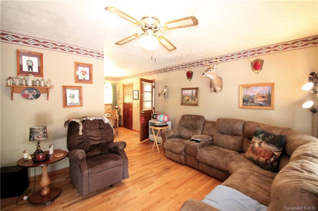 181 Davis Cove Road, Unit 18 Waynesville, NC 28786 - Photo 2 of 17 Gallery Image 2