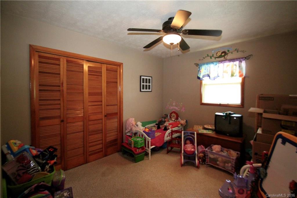 181 Davis Cove Road, Unit 18 Waynesville, NC 28786 - Photo 12 of 17 Gallery Image 12