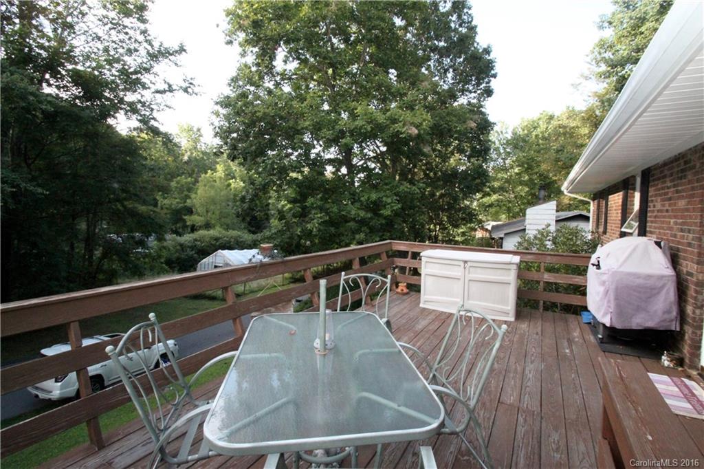 181 Davis Cove Road, Unit 18 Waynesville, NC 28786 - Photo 14 of 17 Gallery Image 14