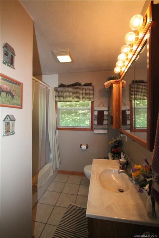 181 Davis Cove Road, Unit 18 Waynesville, NC 28786 - Photo 10 of 17 Gallery Image 10