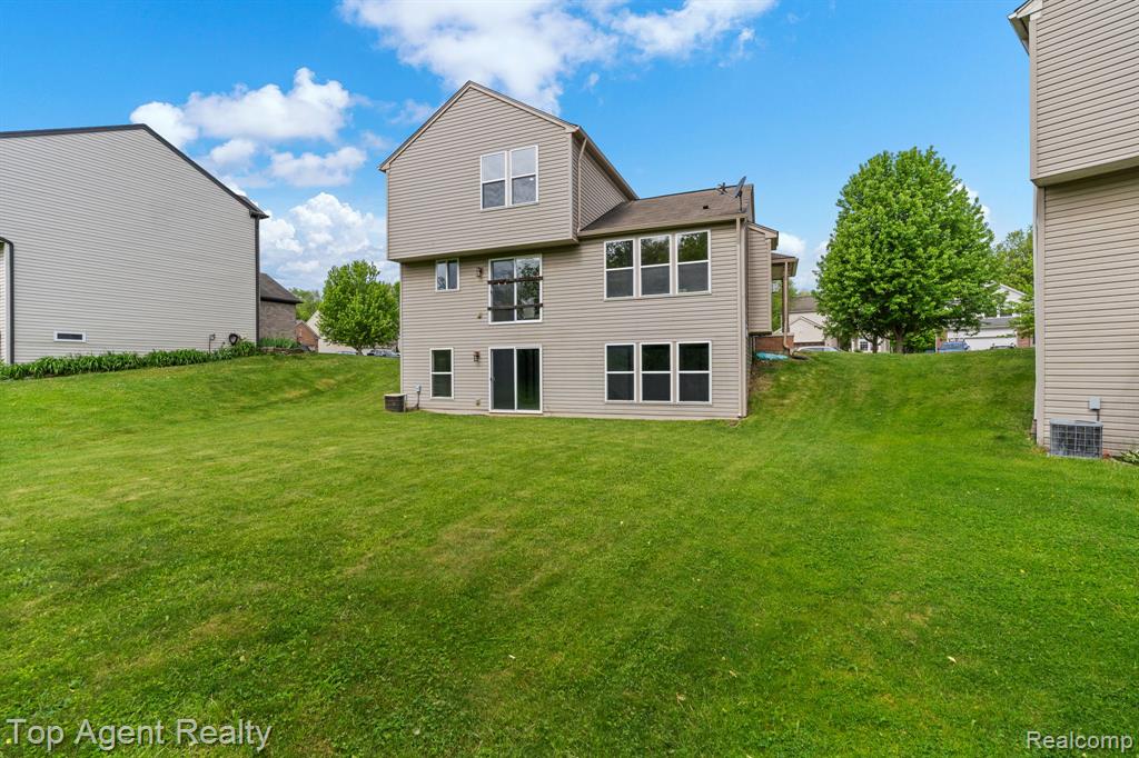 907 Deer Valley Road Holly, MI 48442 - Photo 33 of 44