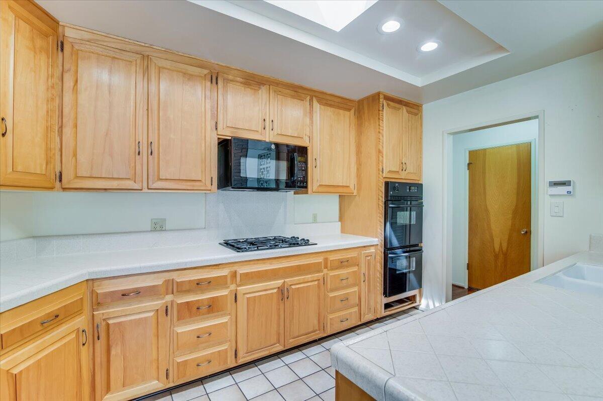 107 Inverness Avenue Lompoc, CA 93436 - Photo 18 of 39 05-KKP_4328
