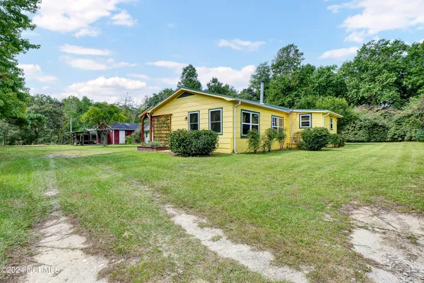 $1,900 | 1126 Old Folkstone Road, Sneads Ferry, NC 28460