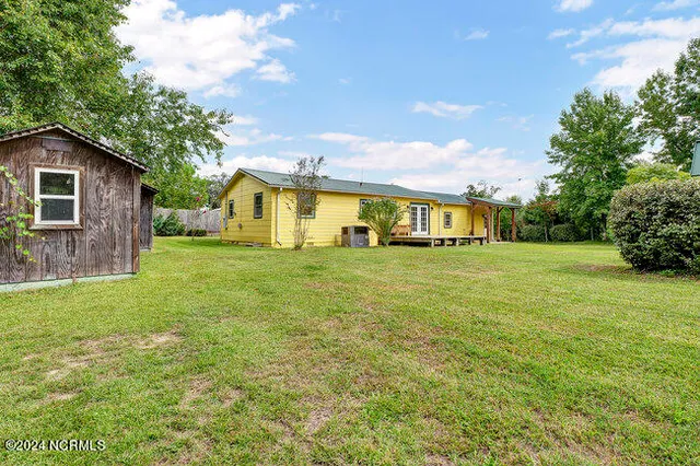 $1,900 | 1126 Old Folkstone Road, Sneads Ferry, NC 28460