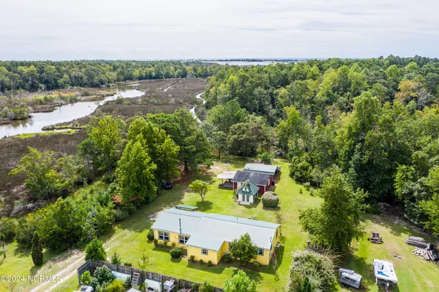 $1,900 | 1126 Old Folkstone Road, Sneads Ferry, NC 28460