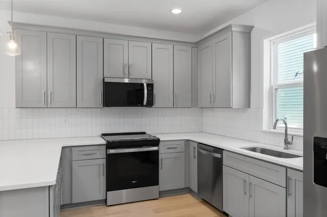 $2,300 | 440 Markham Street, Unit 24, Nashville, TN 37214