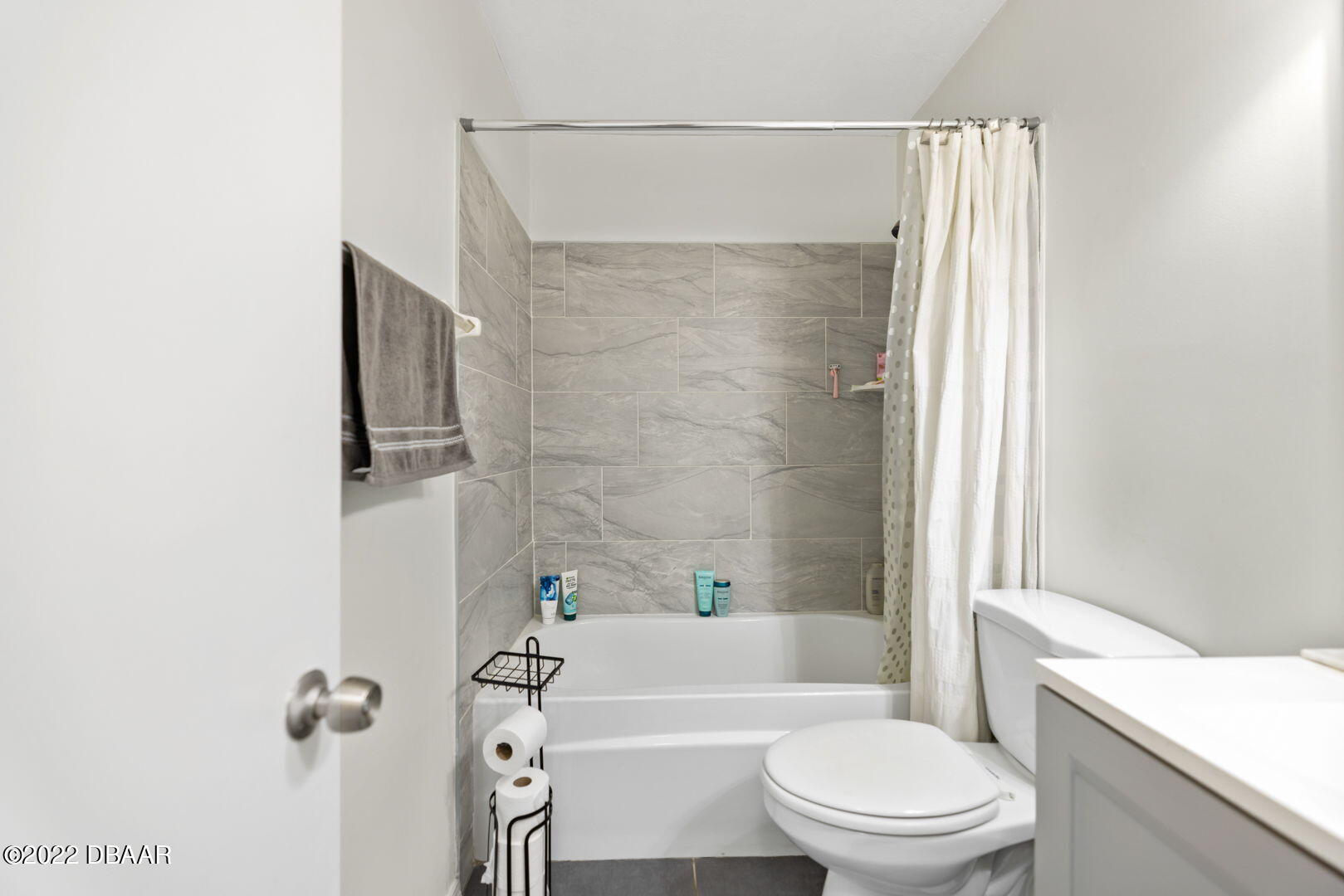 2504 Unity Tree Drive Edgewater, FL 32141 - Photo 5 of 38 2504 UNITY TREE DRIVE-24