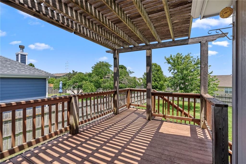 920 East Pumpkin Ridge Gardner, KS 66030 - Photo 23 of 28