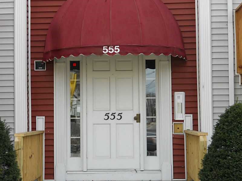 555 Diamond Hill Road, Unit 104 Woonsocket, RI 02895 - Photo 3 of 20
