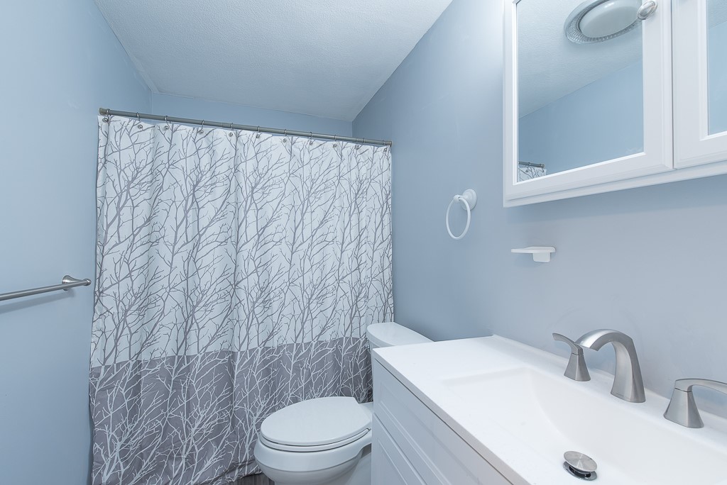 555 Diamond Hill Road, Unit 104 Woonsocket, RI 02895 - Photo 10 of 20