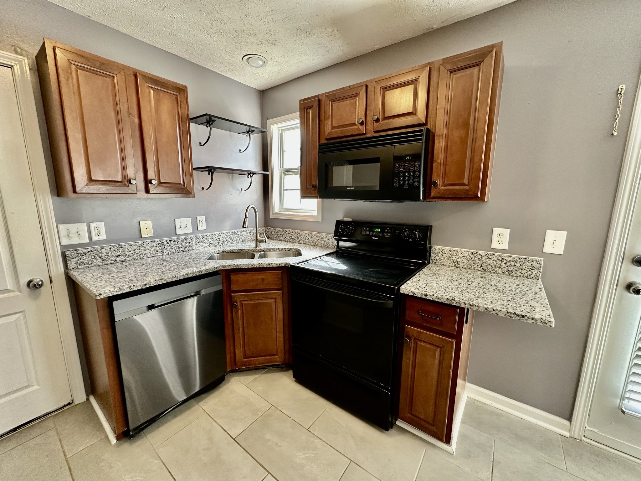 2790 Ridgepole Drive Clarksville, TN 37040 - Photo 5 of 16