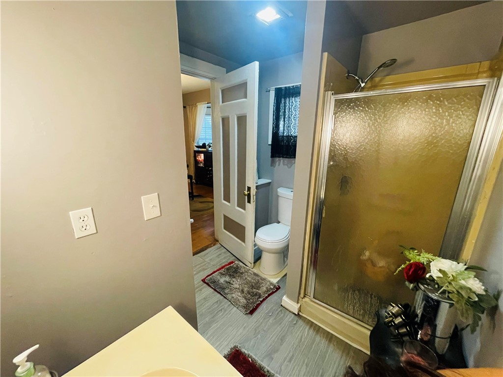 334 Selye Terrace Rochester, NY 14613 - Photo 13 of 18