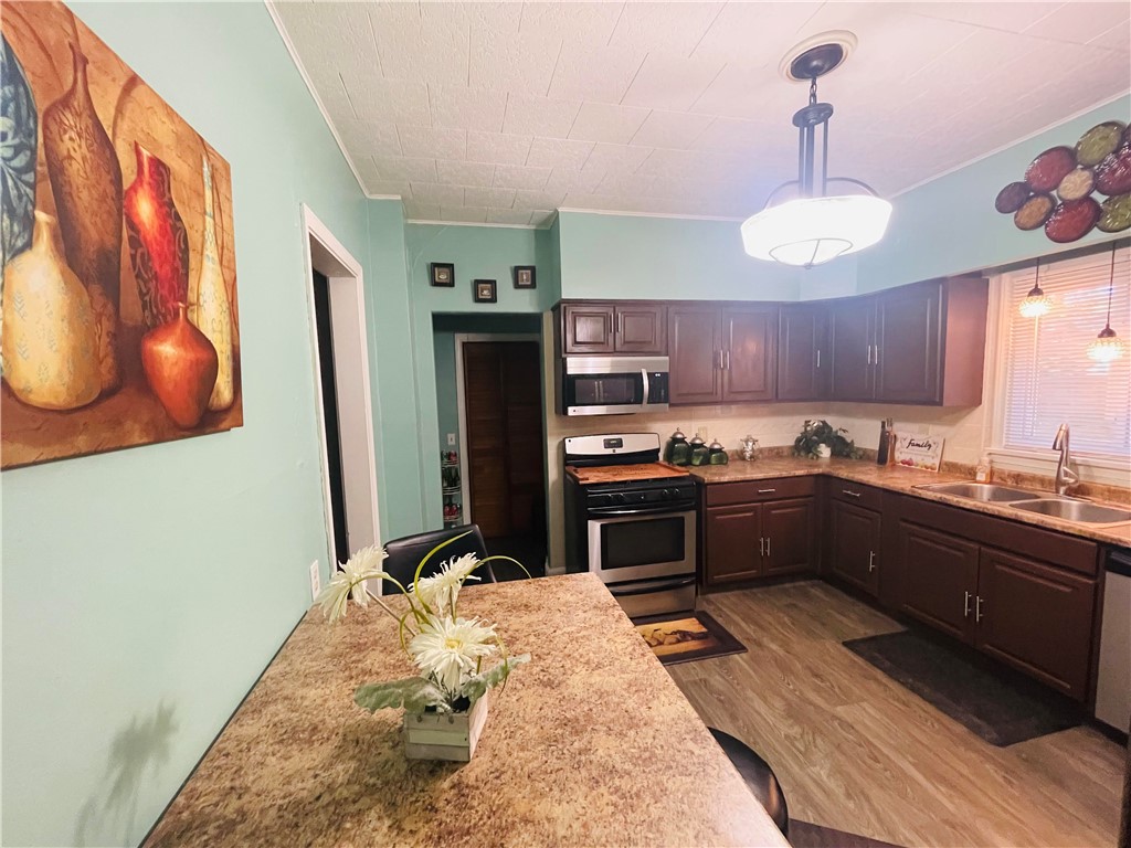 334 Selye Terrace Rochester, NY 14613 - Photo 16 of 18