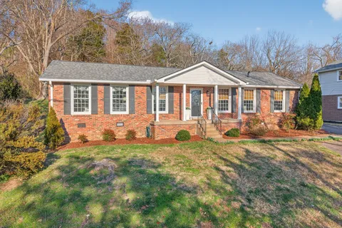 $499,900 | 304 Cross Timbers Drive, Nashville, TN 37221