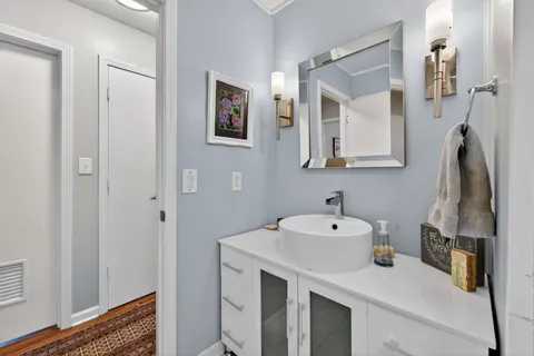 $499,900 | 304 Cross Timbers Drive, Nashville, TN 37221