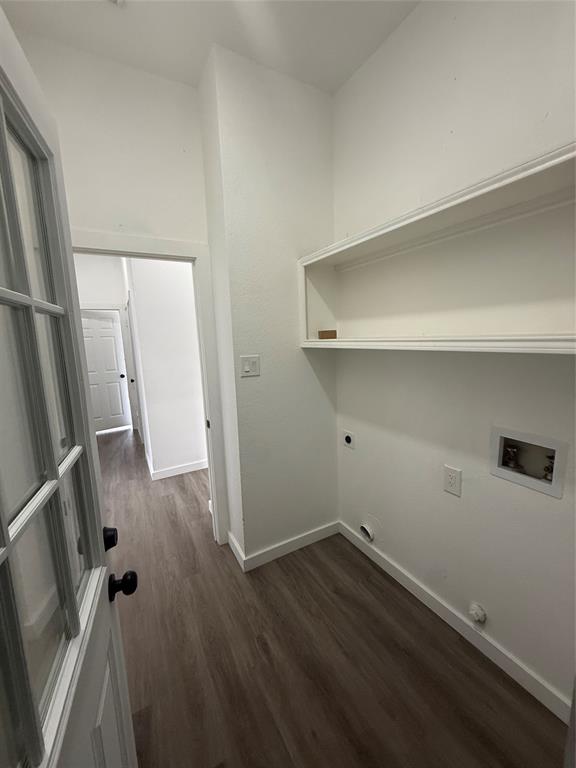 6005 Meadowdale Road Arlington, TX 76017 - Photo 18 of 20 wooden floor in an empty room
