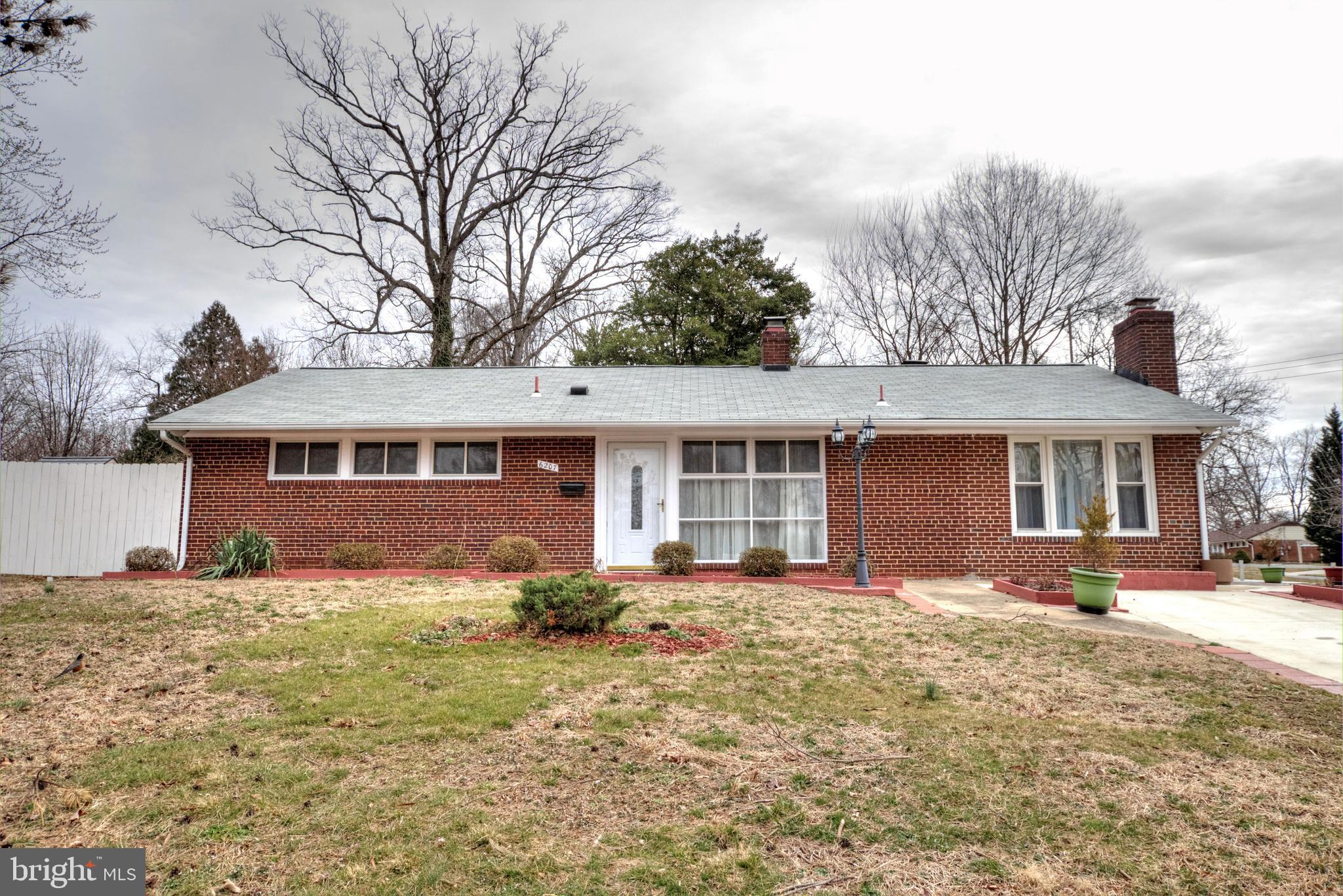 6207 Julian Street Springfield, VA 22150 - Photo 1 of 27 Exterior