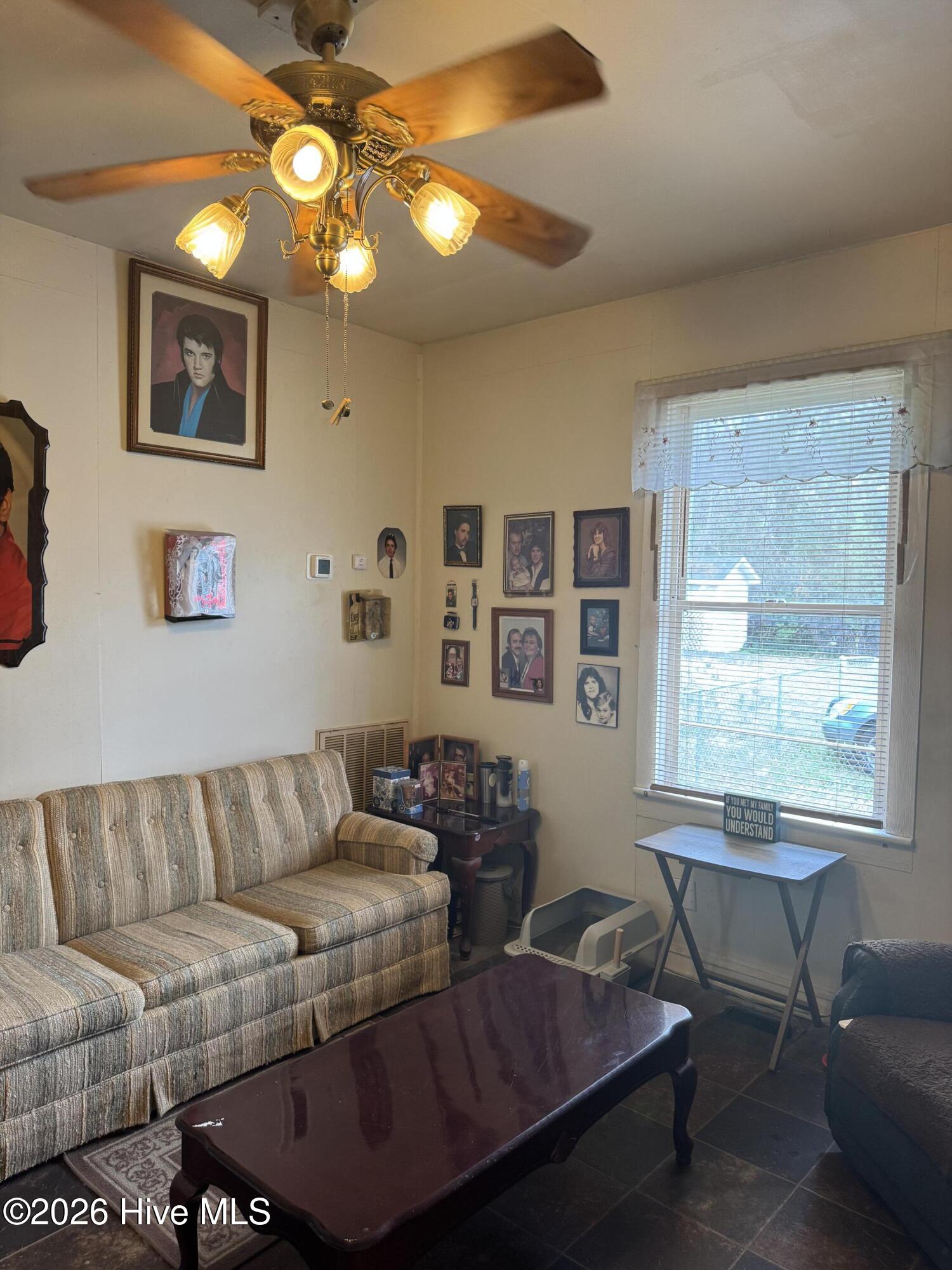 36 Safie 1st Street Rockingham, NC 28379 - Photo 5 of 24 IMG_9307