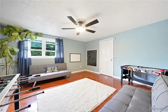 $369,900 | 89 Park Ln Circle, Lockport City, NY 14094