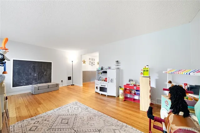 $369,900 | 89 Park Ln Circle, Lockport City, NY 14094