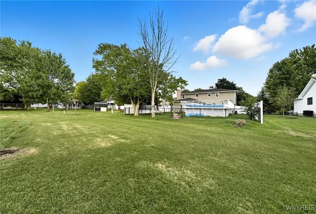 $369,900 | 89 Park Ln Circle, Lockport City, NY 14094