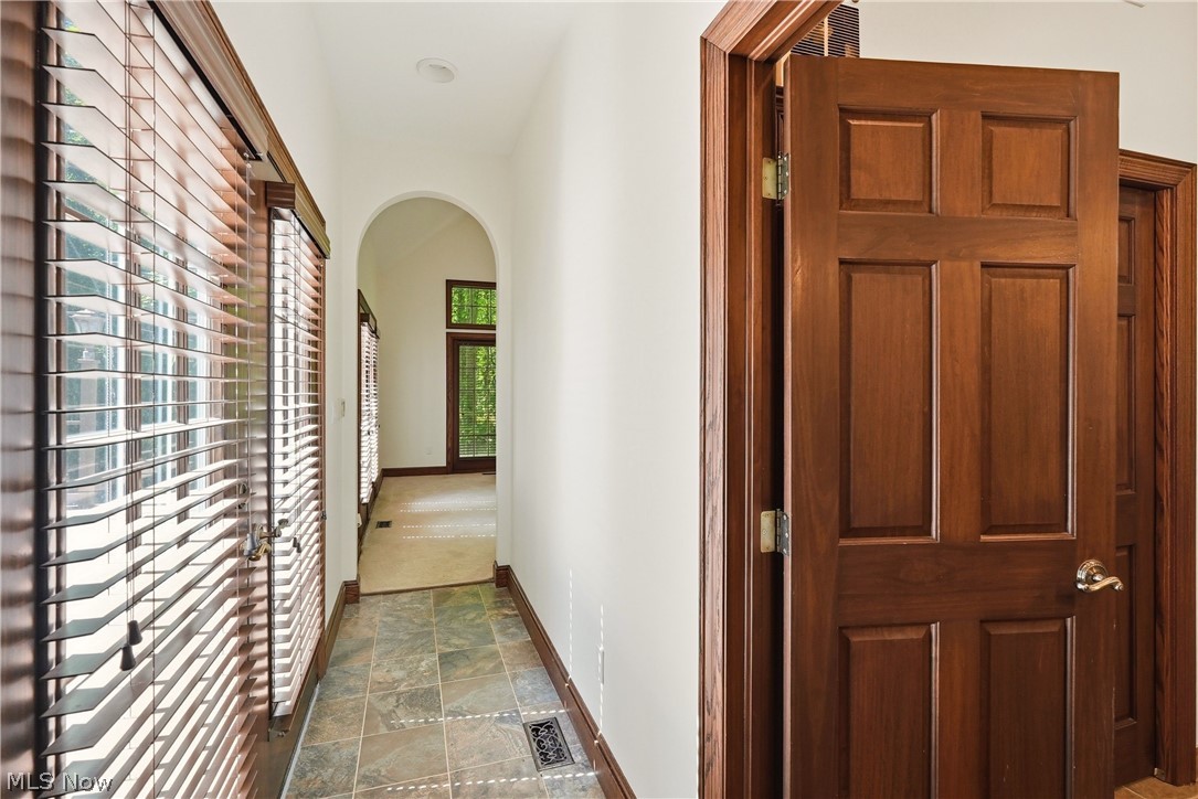 5360 Som Center Road Solon, OH 44139 - Photo 15 of 40