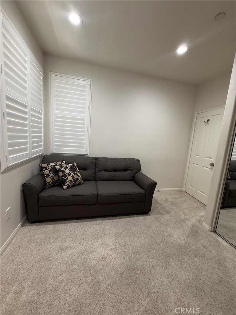 2931 Esperanza Way, Unit B Simi Valley, CA 93063 - Photo 44 of 49 a living room with furniture