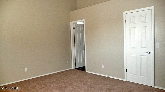 1301 West Shangri-la Road Phoenix, AZ 85029 - Photo 5 of 9 Master bedroom