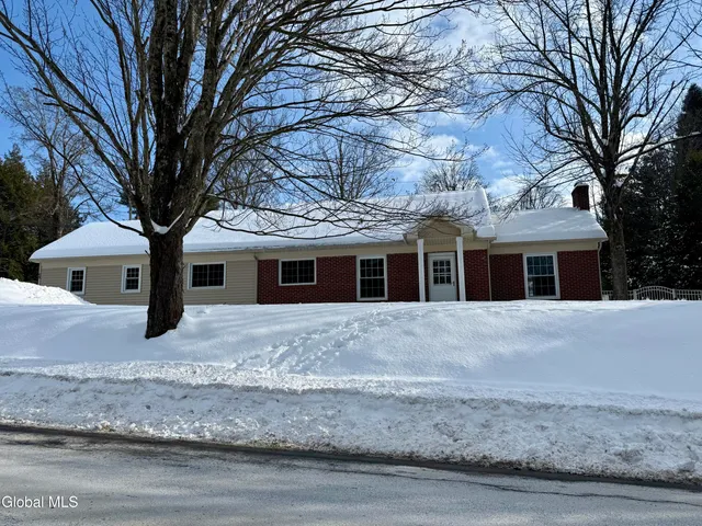 $2,500 | Undisclosed Address, Greenwich, NY 12834